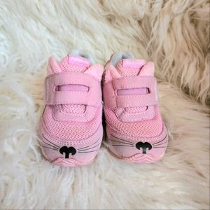 Toddler Pink kitten reebok 6c